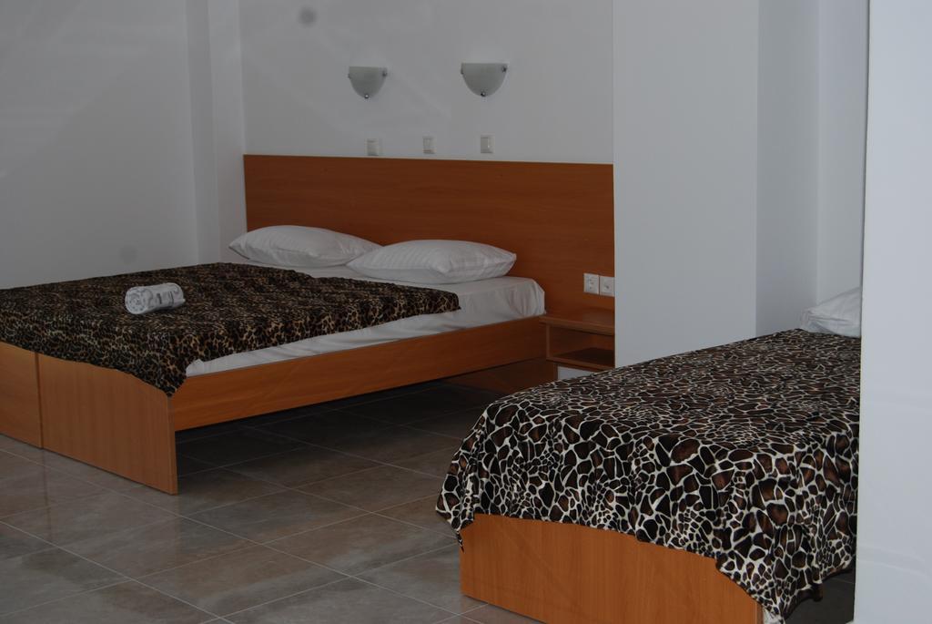 Hotel Ledras Генади Стая снимка