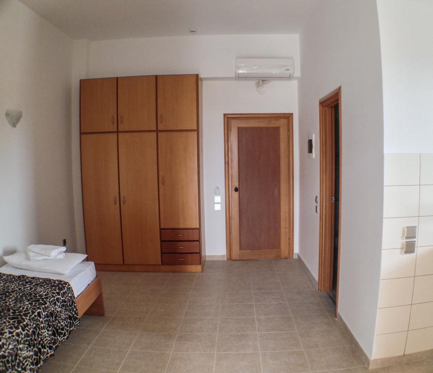 Hotel Ledras Генади Стая снимка